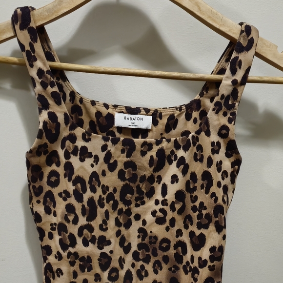 Babaton (Aritzia) XS Leopard Print Bodysuit - Picture 4 of 9